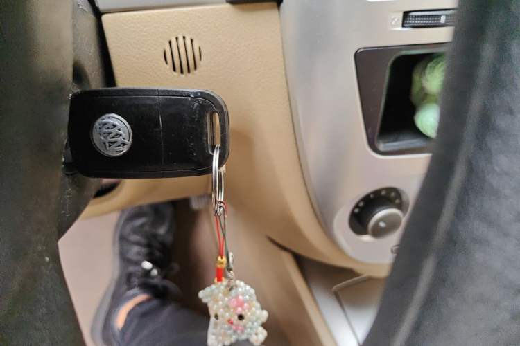 Used Buick Excelle 2013 1.5L Automatic Classic Model Vehicle Key
