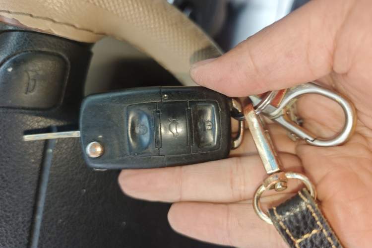 Used Buick Excelle 2013 1.5L Manual Classic Model Vehicle Key