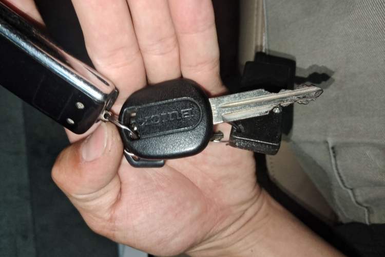 Used Buick Excelle 2013 1.5L Manual Classic Model Vehicle Key