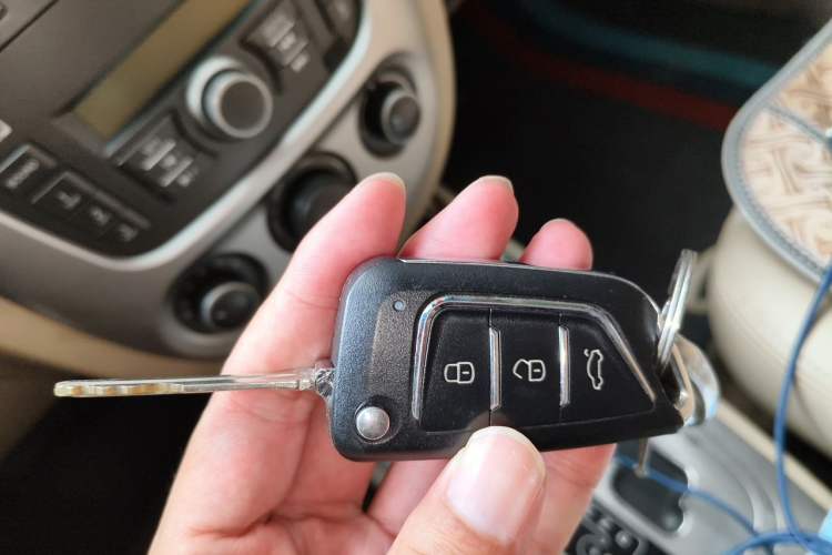 Used Buick Excelle 2013 1.5L Automatic Classic Model Vehicle Key