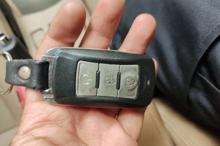 Used Buick Excelle 2013 1.5L Automatic Classic Model Vehicle Key