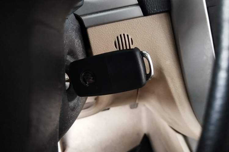 Used Buick Excelle 2013 1.5L Manual Classic Model Vehicle Key