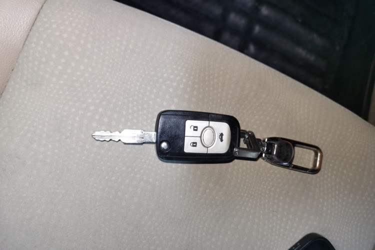 Used Buick Excelle 2013 1.5L Automatic Classic Model Vehicle Key