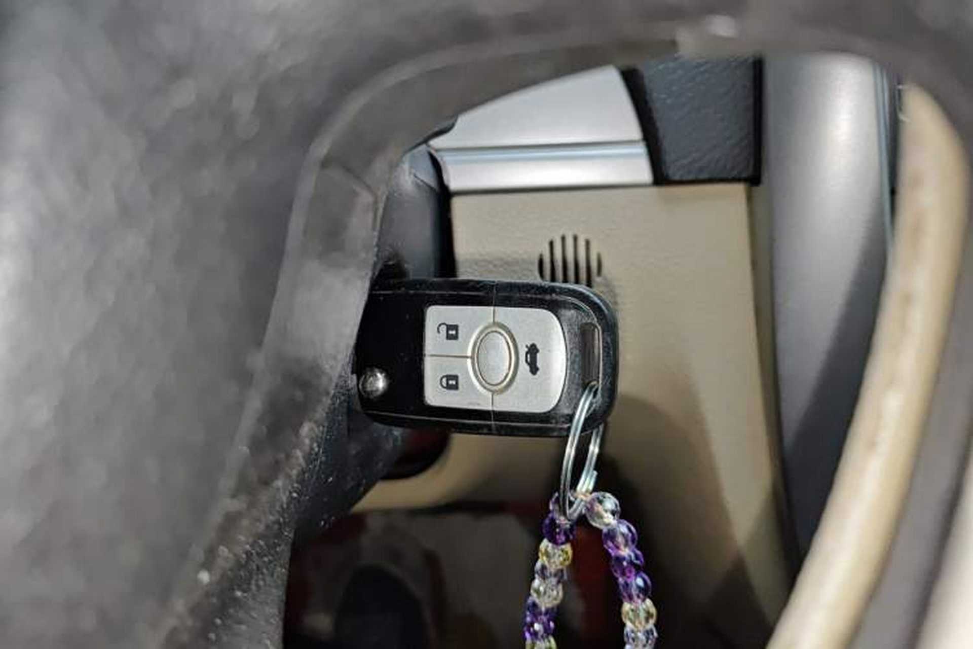 Used Buick Excelle 2013 1.5L Automatic Classic Model Vehicle Key