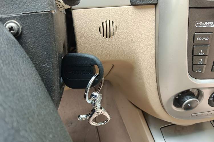 Used Buick Excelle 2013 1.5L Manual Classic Model Vehicle Key