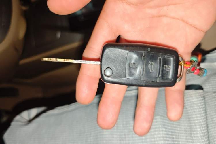 Used Buick Excelle 2013 1.5L Automatic Classic Model Vehicle Key