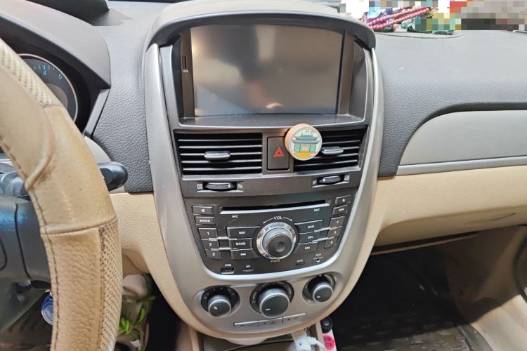 Used Buick Excelle 2013 1.5L Manual Classic Model Audio And AC Panel