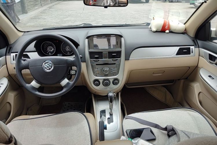 Used Buick Excelle 2013 1.5L Automatic Classic Model Center Console