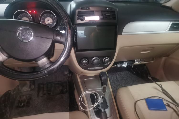 Used Buick Excelle 2013 1.5L Automatic Classic Model Center Console