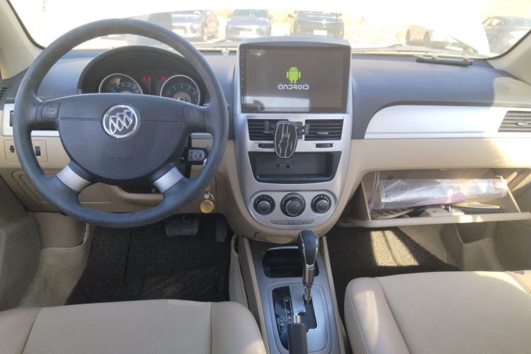 Used Buick Excelle 2013 1.5L Automatic Classic Model Center Console