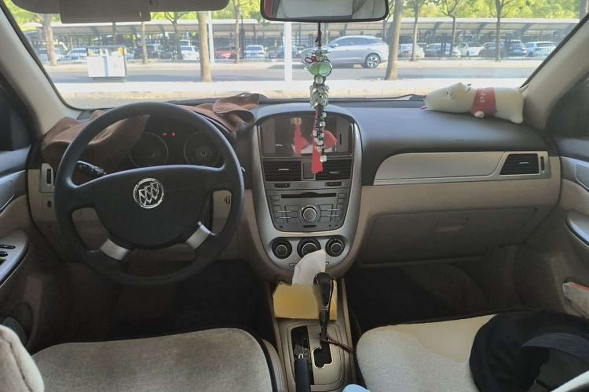 Used Buick Excelle 2013 1.5L Automatic Classic Model Center Console