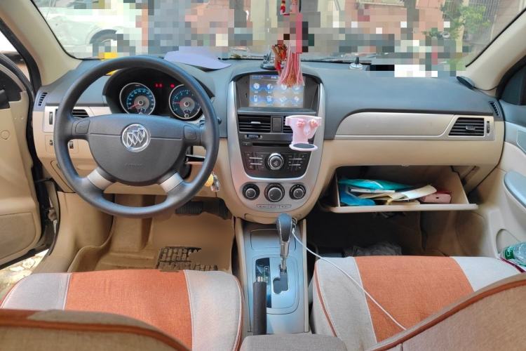 Used Buick Excelle 2013 1.5L Automatic Classic Model Center Console