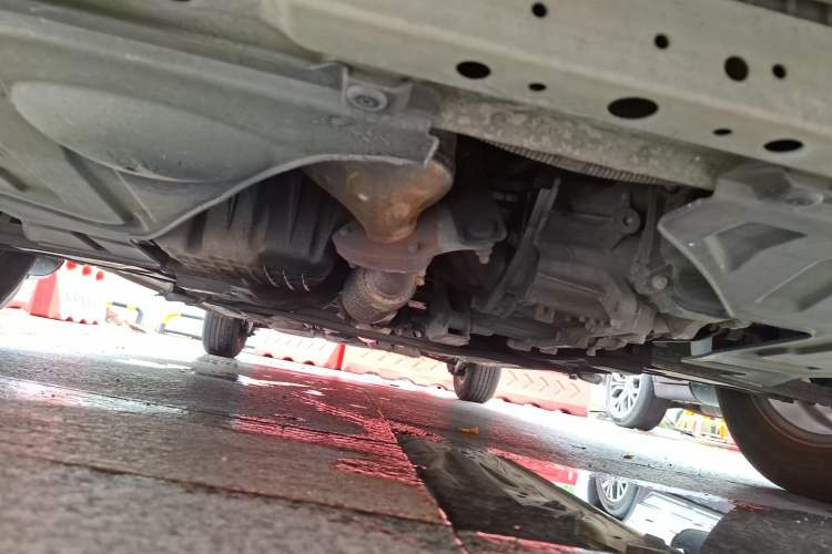 Used Buick Excelle 2013 1.5L Automatic Classic Model Chassis Front