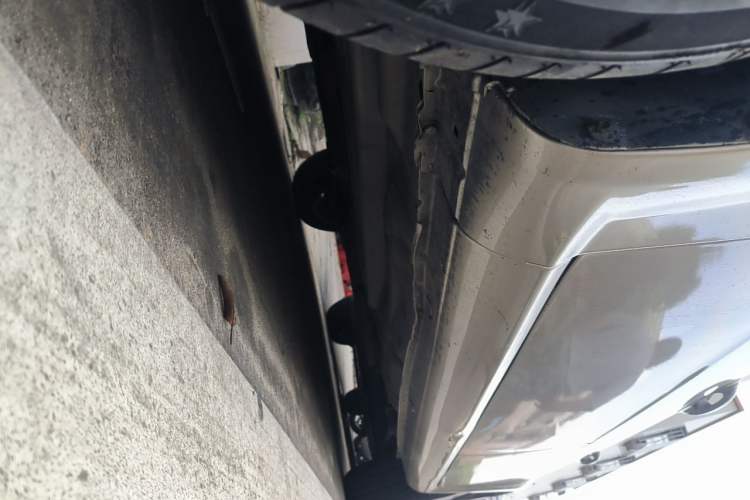 Used Buick Excelle 2013 1.5L Automatic Luxury Model Chassis Front Left
