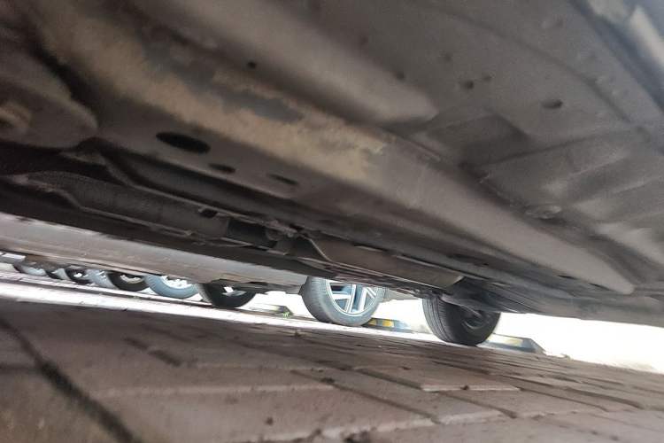 Used Buick Excelle 2013 1.5L Manual Classic Model Chassis Front Left