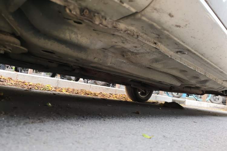 Used Buick Excelle 2013 1.5L Automatic Classic Model Chassis Front Left