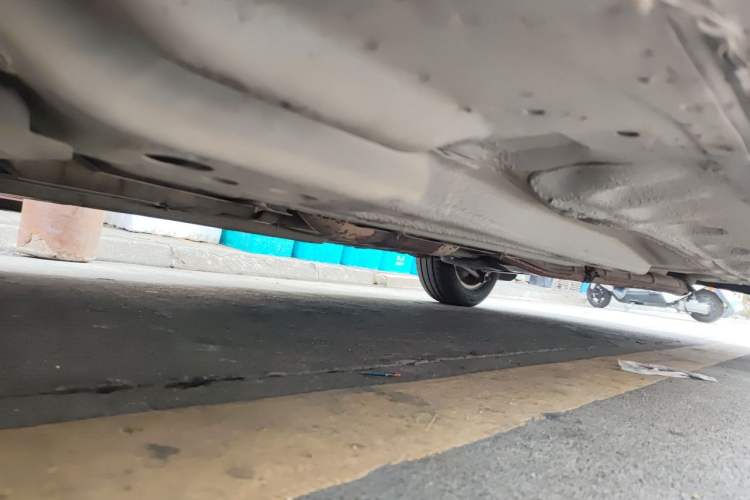 Used Buick Excelle 2013 1.5L Automatic Classic Model Chassis Front Left