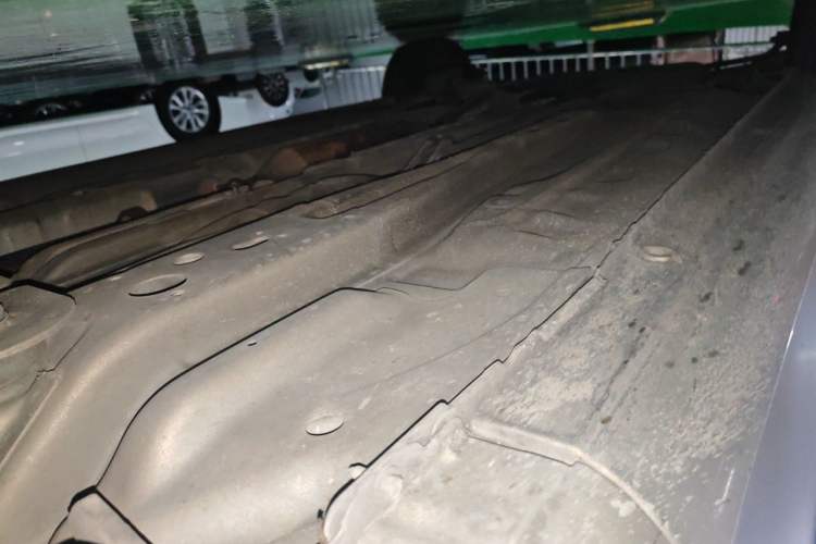 Used Buick Excelle 2013 1.5L Automatic Classic Model Chassis Front Right
