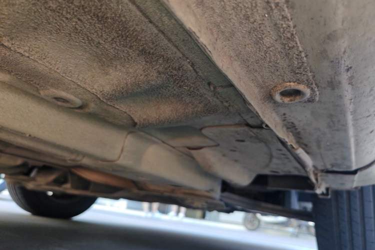 Used Buick Excelle 2013 1.5L Manual Classic Model Chassis Front Right