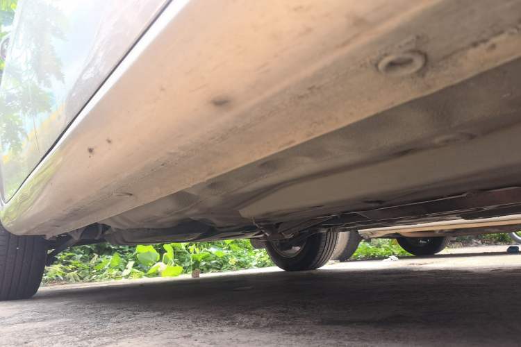 Used Buick Excelle 2013 1.5L Automatic Classic Model Chassis Front Right