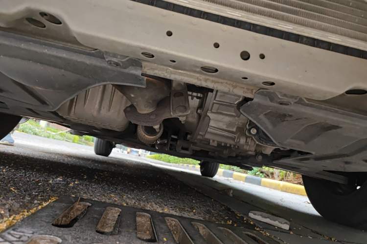 Used Buick Excelle 2013 1.5L Automatic Classic Model Chassis Front