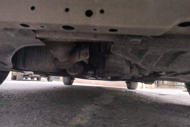Used Buick Excelle 2013 1.5L Automatic Classic Model Chassis Front