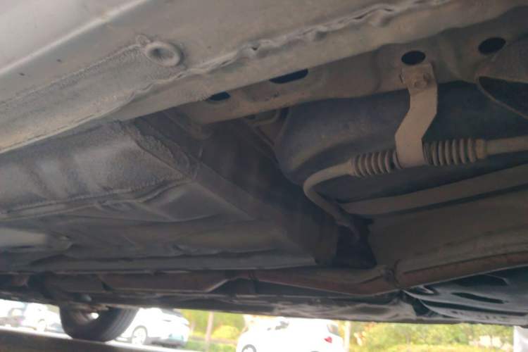 Used Buick Excelle 2013 1.5L Automatic Classic Model Chassis Rear Left