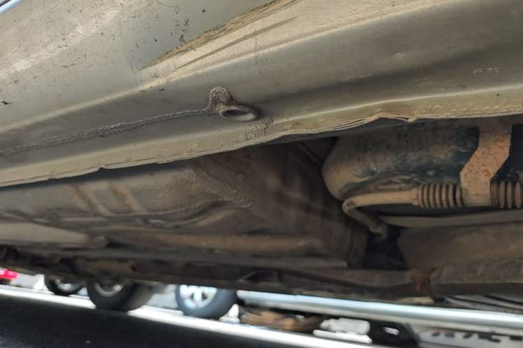 Used Buick Excelle 2013 1.5L Manual Classic Model Chassis Rear Left