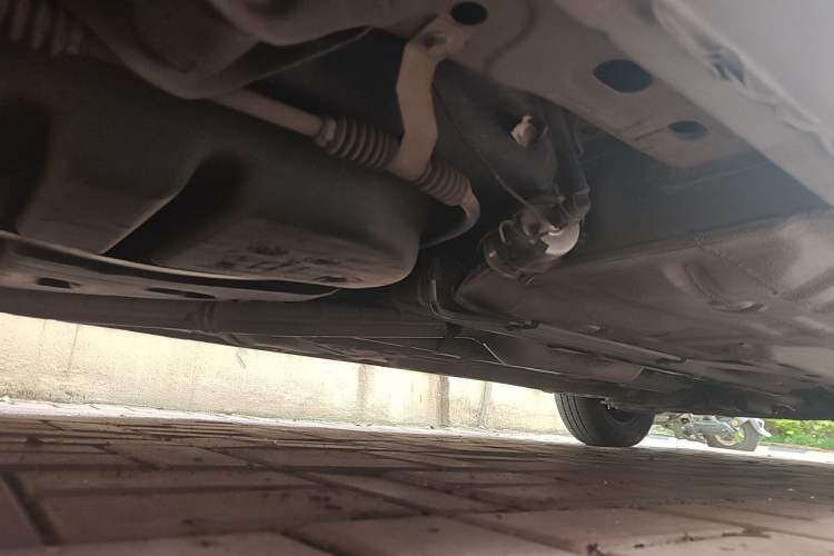 Used Buick Excelle 2013 1.5L Manual Classic Model Chassis Rear Right