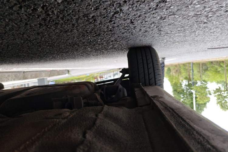 Used Buick Excelle 2013 1.5L Automatic Classic Model Chassis Rear Right
