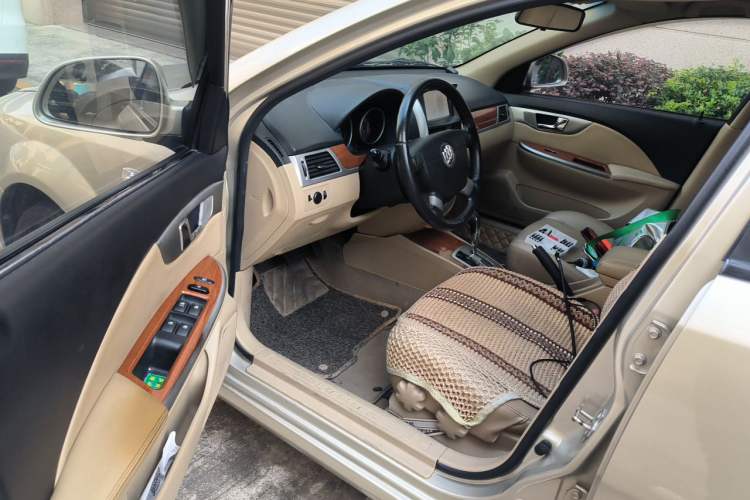 Used Buick Excelle 2013 1.5L Automatic Luxury Model Driver Seat