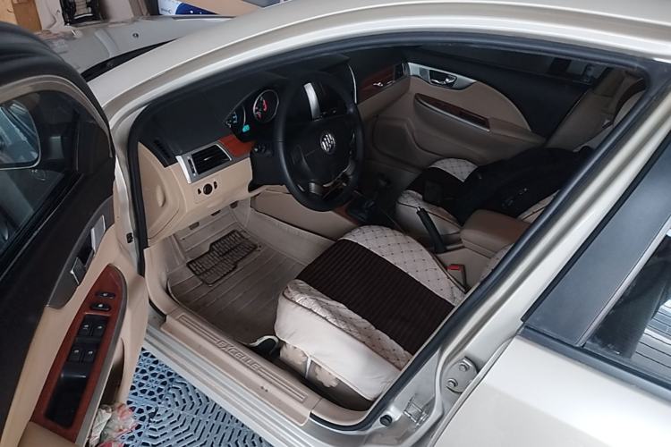 Used Buick Excelle 2013 1.5L Manual Luxury Model Driver Seat