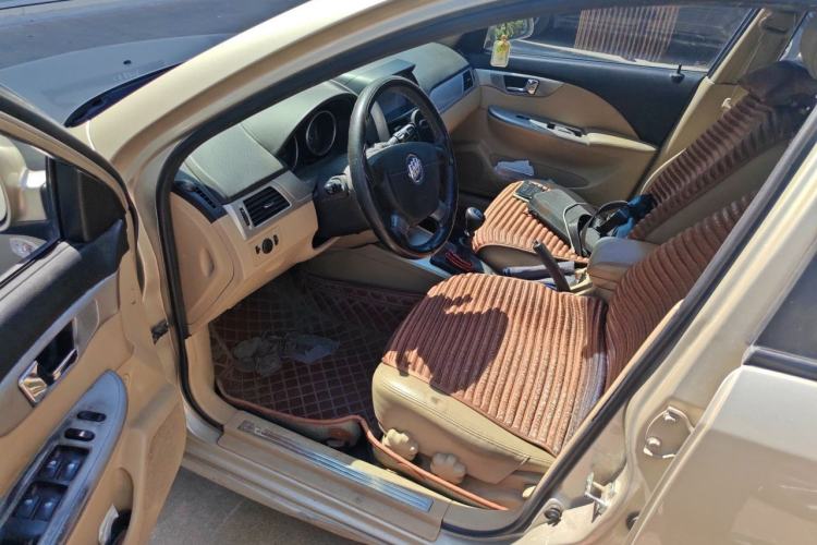 Used Buick Excelle 2013 1.5L Manual Classic Model Driver Seat