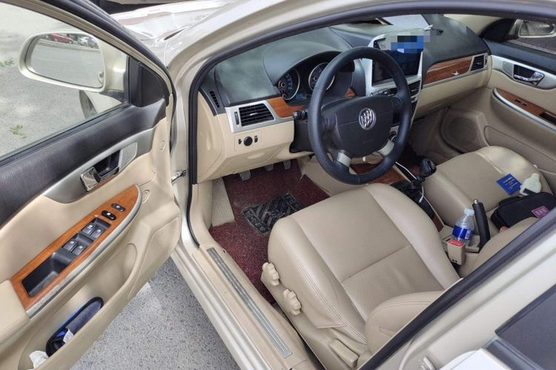 Used Buick Excelle 2013 1.5L Manual Luxury Model Driver Seat