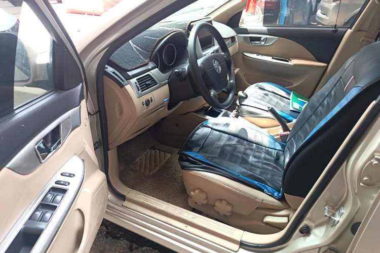 Used Buick Excelle 2013 1.5L Manual Classic Model Driver Seat