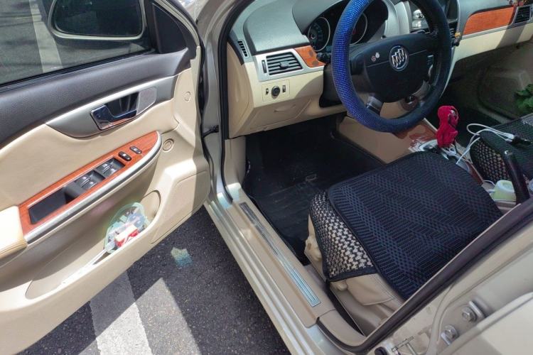 Used Buick Excelle 2013 1.5L Automatic Luxury Model Driver Seat