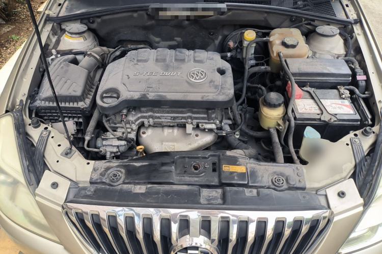 Used Buick Excelle 2013 1.5L Automatic Luxury Model Engine Bay