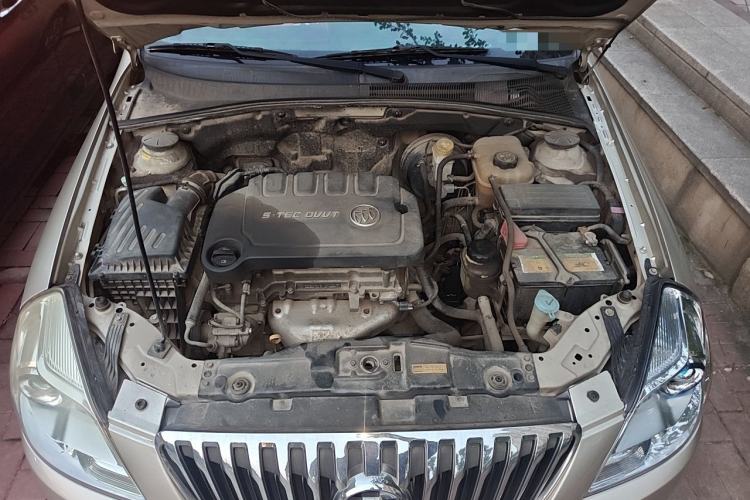 Used Buick Excelle 2013 1.5L Manual Classic Model Engine Bay