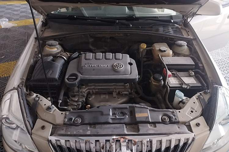 Used Buick Excelle 2013 1.5L Manual Luxury Model Engine Bay