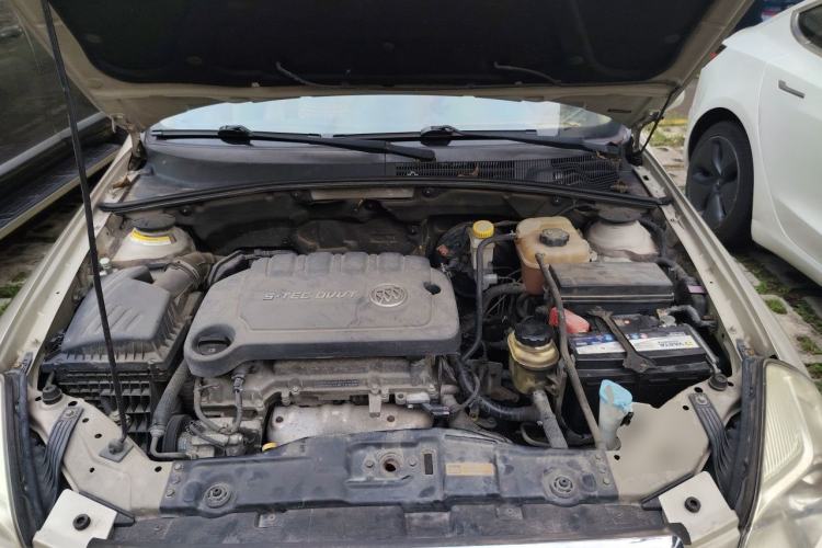 Used Buick Excelle 2013 1.5L Automatic Classic Model Engine Bay