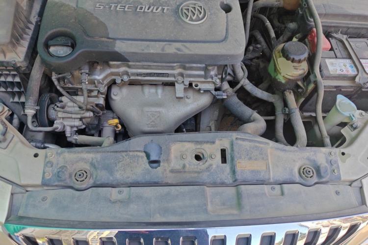 Used Buick Excelle 2013 1.5L Manual Classic Model Engine Bay