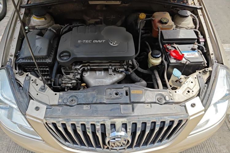 Used Buick Excelle 2013 1.5L Manual Classic Model Engine Bay