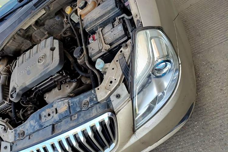 Used Buick Excelle 2013 1.5L Automatic Classic Model Engine Bay Left