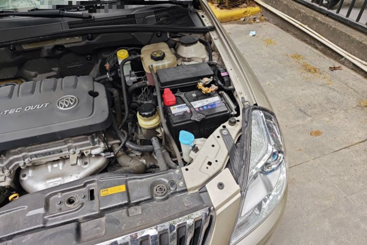 Used Buick Excelle 2013 1.5L Automatic Classic Model Engine Bay Left