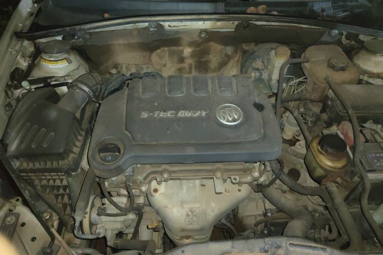 Used Buick Excelle 2013 1.5L Automatic Classic Model Engine Bay