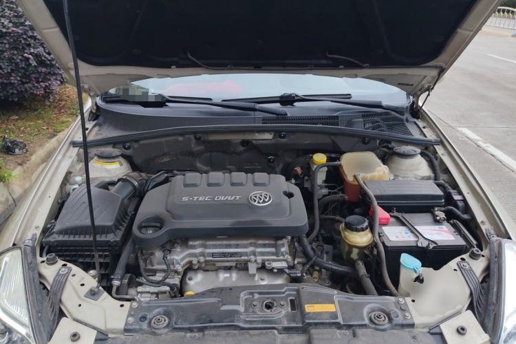 Used Buick Excelle 2013 1.5L Automatic Classic Model Engine Bay