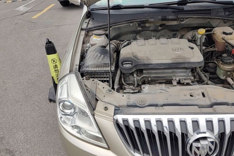 Used Buick Excelle 2013 1.5L Automatic Classic Model Engine Bay Right