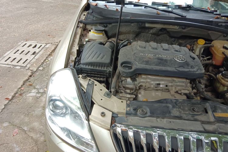 Used Buick Excelle 2013 1.5L Automatic Classic Model Engine Bay Right