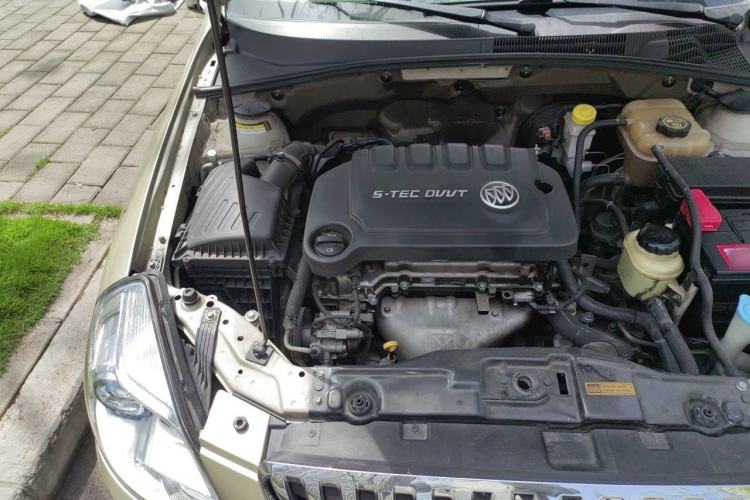 Used Buick Excelle 2013 1.5L Automatic Luxury Model Engine Bay Right