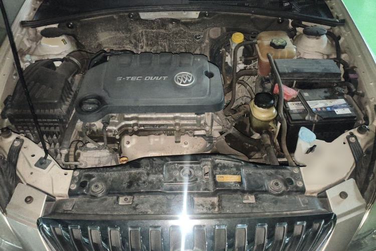 Used Buick Excelle 2013 1.5L Manual Luxury Model Engine Bay